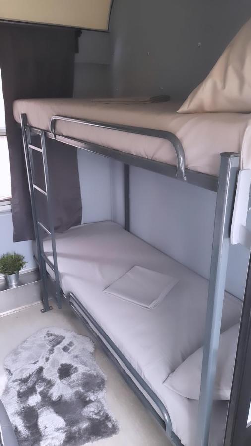 Hostel Balkan Express Загреб Экстерьер фото